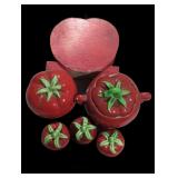 Tomato-Themed Kitchenware Collection
