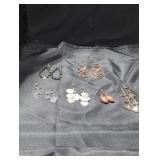 Costume jewelry earrings lot.