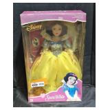 Vintage snow white doll.