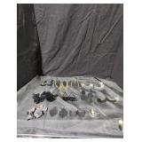 Costume jewelry earrings lot.