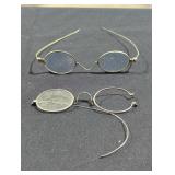 Two pairs of vintage glasses lot.