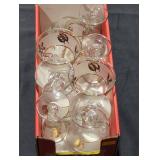 Vintage Leaf Motif Glassware Set