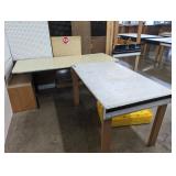 2 Tables
