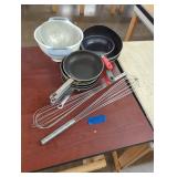 Kitchen Cookware and Utensil Set