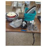 Diverse Kitchenware Collection