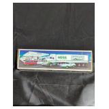 Hess 18 Wheeler and Racer Set in Box