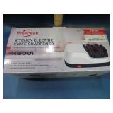 Electric kitchen knife sharpener