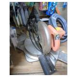 sliding compound miter saw