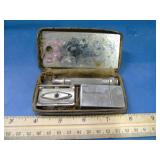 Gilette shaving razor in case