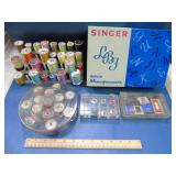 sewing lot Monogrammer, threads bobbins