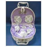 Delton porcelain tea set