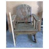 outdoor wooden swinging chair