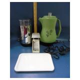 kitchen lot coffee pot, scale and grinder