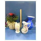 lot of 4 decorative vases