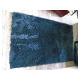 black soft shag style rug 4X6 feet