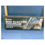 Saker mini chainsaw needs charge cord