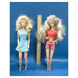 2 vintage 90's Barbie dolls