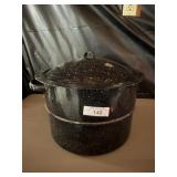 GRAINTEWARE CANNER WITH WIRE BASKET