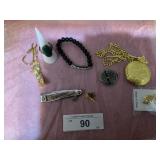 MISC JEWELRY- STERLING RING W/GREEN STONE,