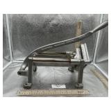 BLOOMFIELD INDUSTRIAL FRENCH FRY CUTTER