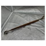 BACK SCRATCHER, SHOE HORN.  THE SCRATCHER NEED