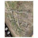 METAL FRAMES W/BRACKETS FOR A FULL SIZE BED