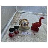 2) IH ENGINE OIL LOW ASH , GLOBE, RED GOOSE SHOES