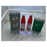 KETCHUP SALT AND PEPPER SET AND PLASTIC CONTAINER