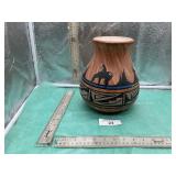 NAVAJO POTTERY BY MYANITO NAVJO '07 APPROX SIZE 4'
