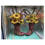 PAIR OF BOOTS WITH FLOWERS