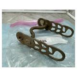ANTIQUE METAL HORSE BRIDLE BIT WITH A ARCHED OR