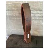 LEATHER VISE