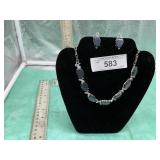 VINTAGE CHOKER AND MATCHING CLIP ON EARRINGS