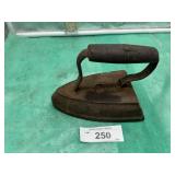 SAD IRON #8, HANDLE BENT AND BROKE LOOK AT PICTURE