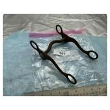 VINTAGE METAL HORSE BRIDLE BIT WITH A CURVED