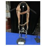 LEATHER HEADSTALL W/BROWBAND AND THROAT LATCH,