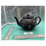 MADE IN ENGLAND TEAPOT #1159,SPOUT CHIP LOOK AT