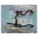 VINTAGE IRON CURB HORSE BIT. BROKE PIECE LOOK AT