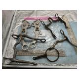 HORSE BITS PARTS, MATCHING SHANKS OF A BIT ARE