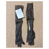 1900s leather gloves