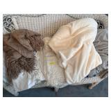 Blanket lot (4 & sheet set)