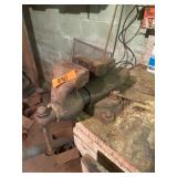 Wilton Schiller Park vintage vice( BRING TOOLS)