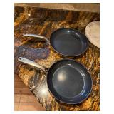 2 Blue diamond skillets