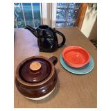 Fiesta, crock USA and black cat picture