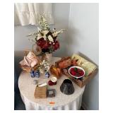 Contents on table Inc. Boydï¿½s Bear Picture Frame