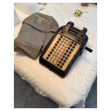 Victor vintage adding machine  ( cracked )