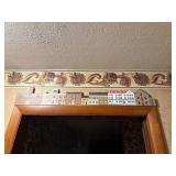 Cats meow houses / buildings ( 2 photos )