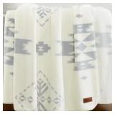 PENDLETON Ultra Soft Sherpa Throw 50" X 70" l