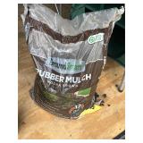 Rubber mulch