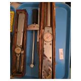 Torque Wrenches with Dial Gauges